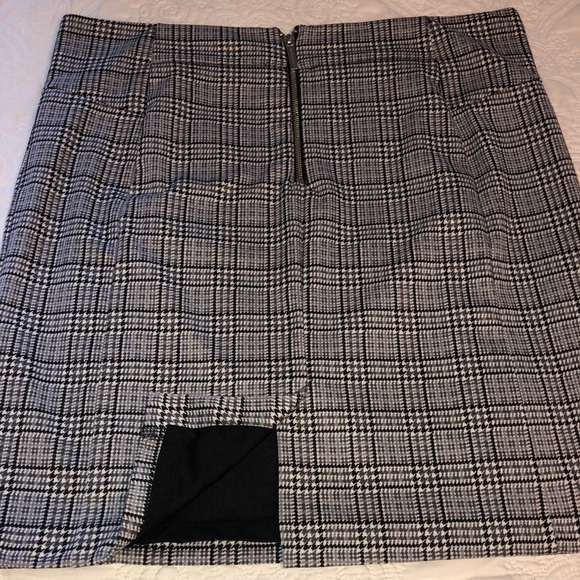 Michael Kors Skirt - Picture 5 of 6